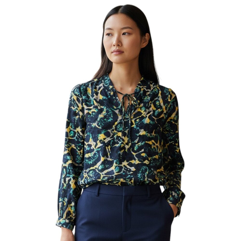 Classiques Entier Multi Colored Abstract Print Silk Blend Blouse